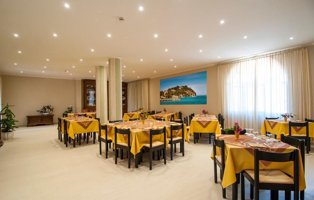 Hotel Marelba Cavo Extérieur photo